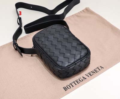 2025年早春新品入荷 Bottega Veneta   バッグの男性 3工場