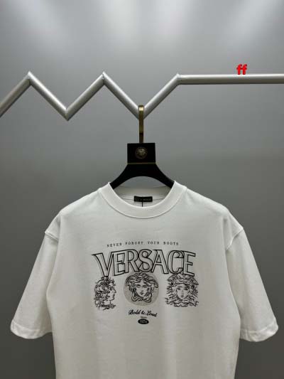 2025年1月9日早春新品入荷ヴェルサーチ 半袖 Tシャツ FF工場