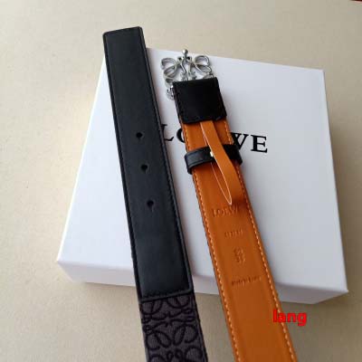 2025年早春新品入荷 LOEWE 本革 ベルト LANG工場