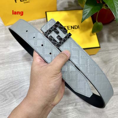 2025年早春新品入荷 FENDI  本革 ベルト LANG工場