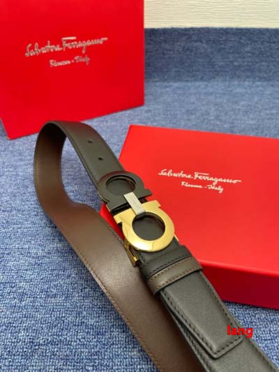 2025年早春新品入荷 フェラガモ   本革 ベルト LANG工場