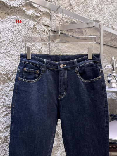 2025年1月21日早春高品質新品入荷 PRADA ジーンズ  118工場