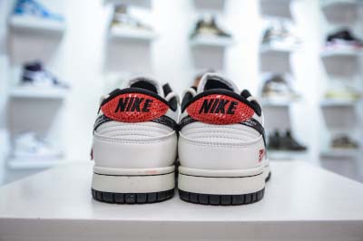 2025年1月27日新品入荷Supreme x Nike Dunk LowSUP- スニーカー/ランニングシューズ/カジュアルシューズ