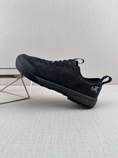 2025年1月30日新品入荷  Q11スニーカー/ランニングシューズ/カジュアルシューズ