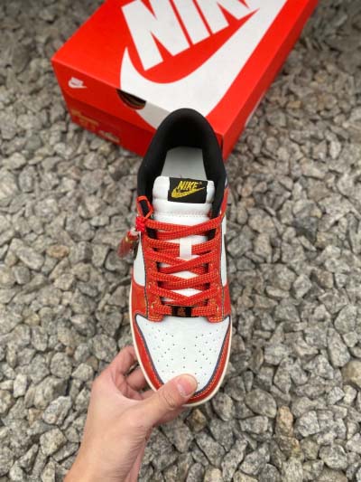 2025年1月30日新品入荷Nike DuNiKe Low    スニーカー/ランニングシューズ/カジュアルシューズ