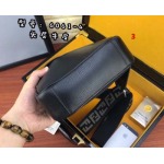 2025年早春新品入荷 FENDI   バッグの男性 3工場