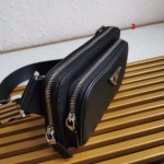 2025年早春新品入荷 PRADA  バッグの男性 3工場