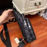 2025年早春新品入荷 ルイヴィトン  バッグの男性 3工場