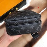 2025年早春新品入荷 ルイヴィトン バッグの男性 3工場