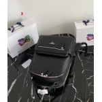 2025年早春新品入荷 PRADA  バッグの男性 3工場