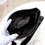 2025年早春新品入荷 Bottega Veneta   バッグの男性 3工場