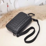 2025年早春新品入荷 Bottega Veneta   バッグの男性 3工場