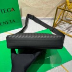 2025年早春新品入荷 Bottega Veneta  バッグの男性 3工場