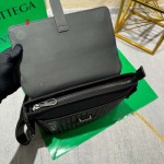 2025年早春新品入荷 Bottega Veneta  バッグの男性 3工場