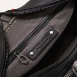 2025年早春新品入荷 Bottega Veneta   バッグの男性 3工場