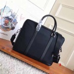 2025年早春新品入荷PRADA  バッグの男性 3工場