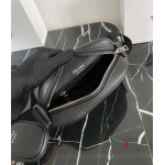 2025年早春新品入荷PRADA   バッグ 3工場