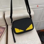 2025年早春新品入荷 FENDI    バッグ 3工場