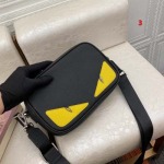 2025年早春新品入荷 FENDI    バッグ 3工場