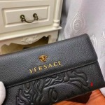 2025年早春新品入荷ヴェルサーチ 財布 3工場