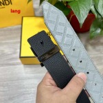 2025年早春新品入荷 FENDI  本革 ベルト LANG工場