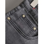 2025年1月17日春夏新品入荷バーバリー  ジーンズ CHIDAO工場