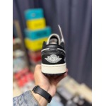 2025年1月30日新品入荷C Air Jordan 1 Retro Low x The North Face スニーカー/ランニングシューズ/カジュアルシューズ