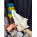 2025年1月30日新品入荷 Jordan Air Jordan 3 Ivory   スニーカー/ランニングシューズ/カジュアルシューズ