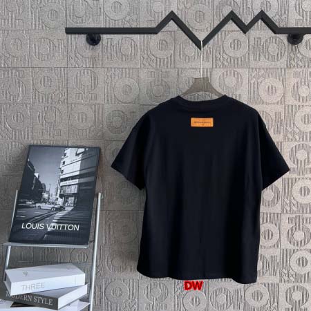 2025年2月26日高品質新品Louis Vuitton半袖のT シャツDW工場