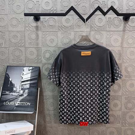 2025年2月26日高品質新品Louis Vuitton半袖のT シャツDW工場