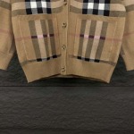 2025年2月9日新品のバーバリーセーターDR工場