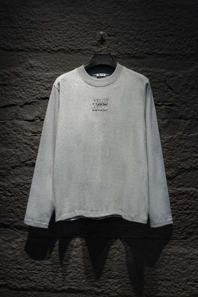 2025年2月13日新商品「miumiu」長袖Tシャツ HS...