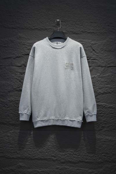 2025年2月13日新商品「miumiu」のパーカー HS工...