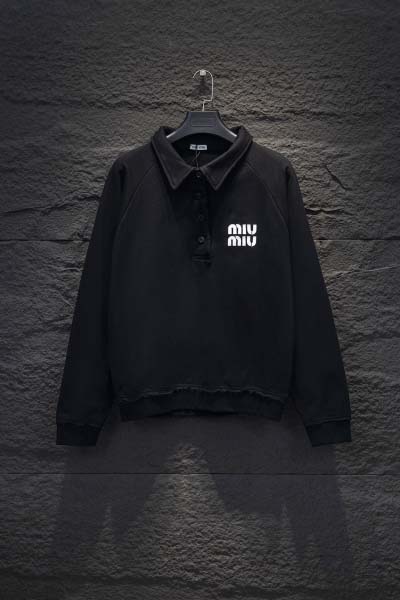 2025年2月13日新商品「miumiu」のパーカー HS工...