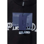 プラダの半袖Tシャツ2025年2月13日発売 HS工場
