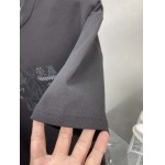 2025年2月16日高品質新品PRADA半袖Tシャツ  dtai 工場