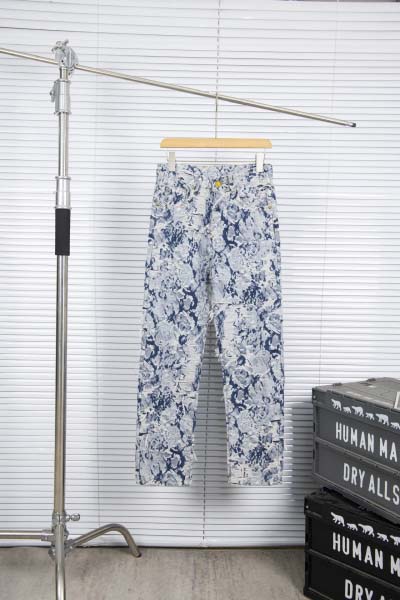 2025年2月23日新品Louis Vuittonジーパン ...