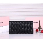 2025年2月26日新品 Miumiu財布 zy工場