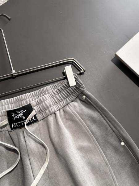2025年3月2日春夏高品質新品ARCTERYX半ズボンDW工場