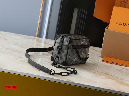 2025年3月16日 ルイヴィトン新品 M25132 Virgil Abloh  2019  Mini SOFT TRUNK   Monogram Eclipse