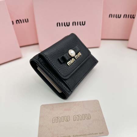 2025年3月17日新品小銭入れとカードケース財布Miumiu 5235    9.5X7.5X3.5cm zy工場