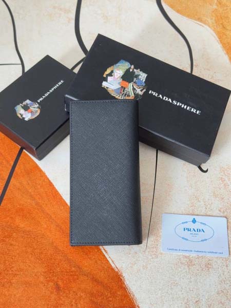 2025年3月17日新作prada 財布 1M2MV836  SIZE:19cm X12cm zy工場