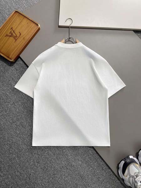 2025年3月19日高品質新作prada半袖Tシャツ HoHo工場