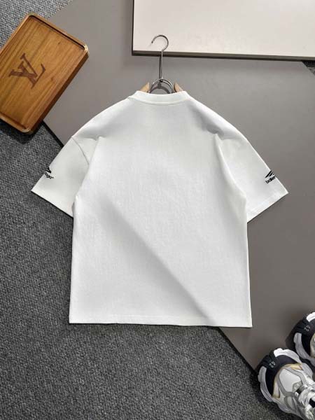 2025年3月19日高品質新作Balenciaga半袖Tシャツ HoHo工場