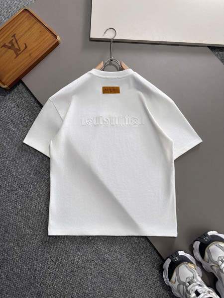 2025年3月19日高品質新作Louis Vuitton半袖Tシャツ HoHo工場