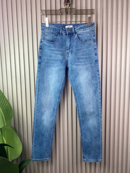 2025年3月21日早春新作loeweジーパン luols工場