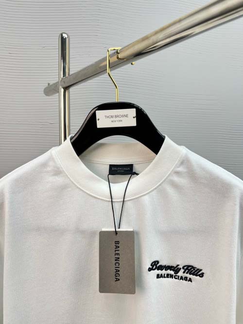 2025年3月27日入荷春夏高品質新作Balenciaga半袖 tシャツTF工場