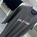 2025年3月1日春夏高品質新品Balenciaga半袖 tシャツDW工場