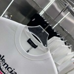 2025年3月1日春夏高品質新品Balenciaga半袖 tシャツDW工場