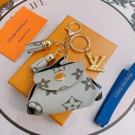 2025年3月9日入荷新品Louis Vuitton キーホルダー ギフト/誕生日/記念品/アクセサリーxin工場